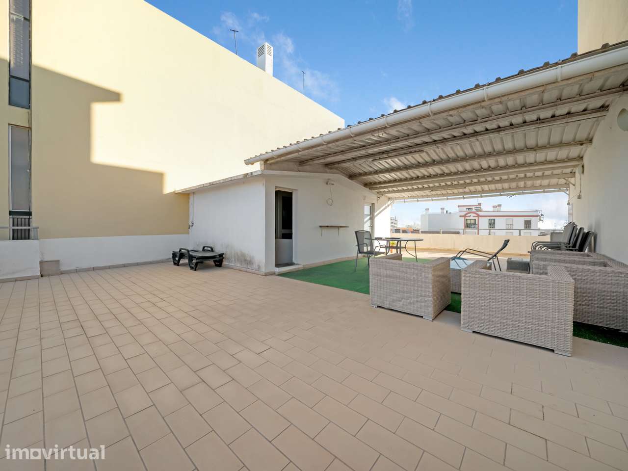 Andar de Moradia com Garagem Fechada e Terraço privativo - Grande imagem: 2/20