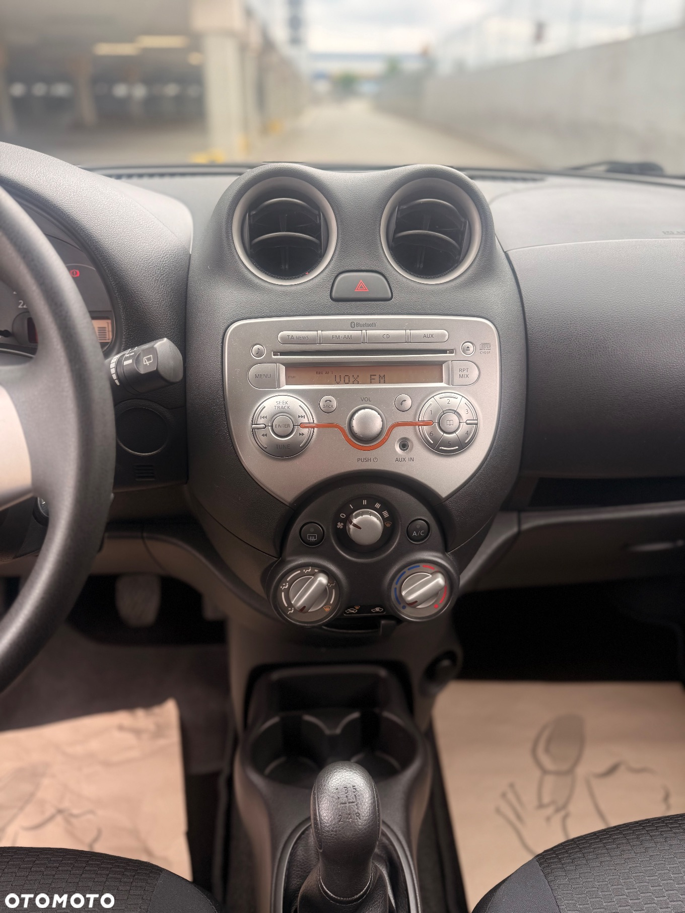 Nissan Micra 1.2 30 Jahre Edition - 18