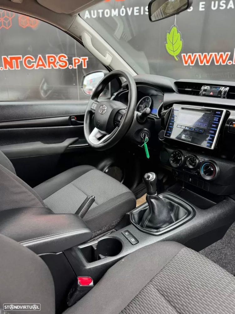 Toyota hilux 2.4 d-4d 2wd ce 3l - 16