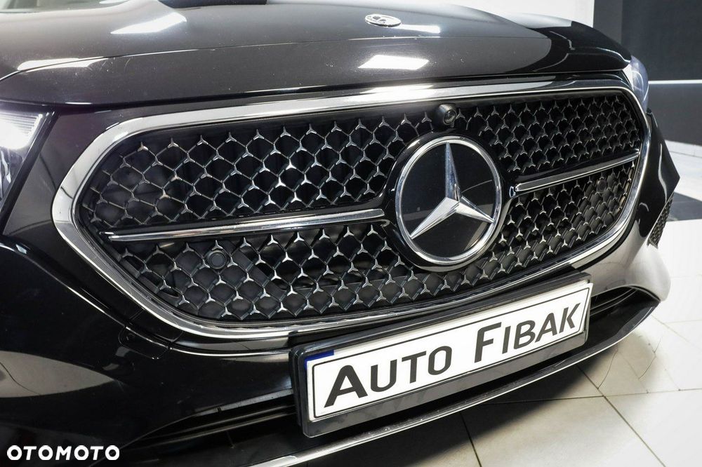 Mercedes-Benz Klasa E - 9