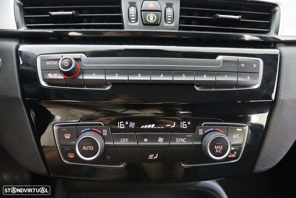 BMW X1 25 e xDrive xLine - 31