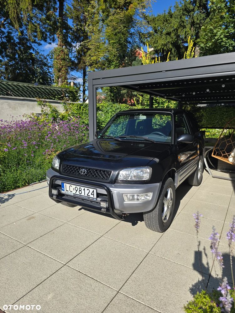 Toyota RAV4 - 3