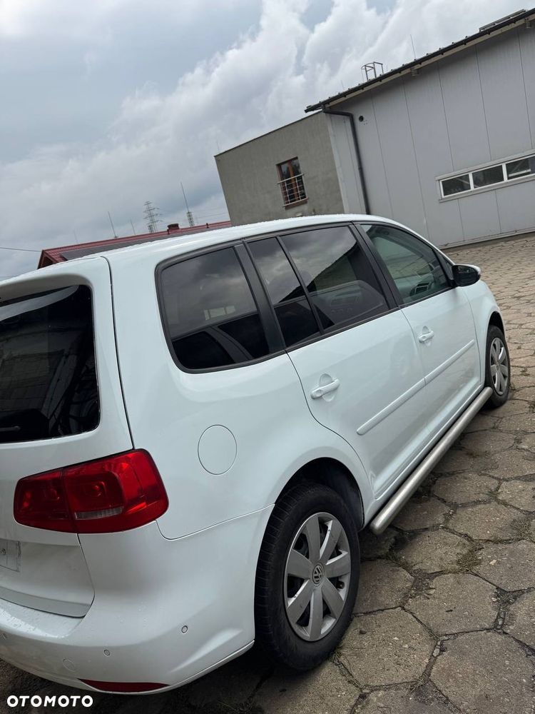Volkswagen Touran - 1