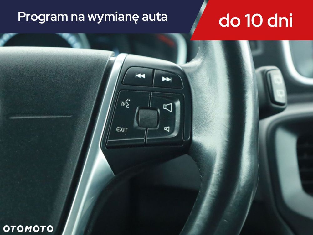 Volvo V40 - 18