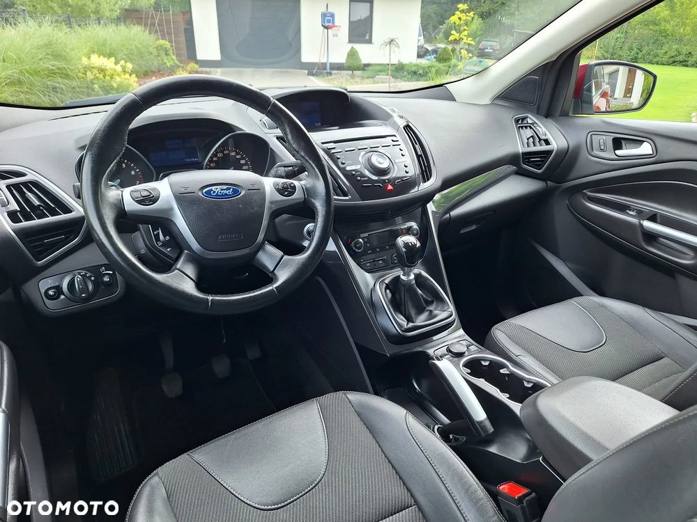 Ford Kuga 1.5 EcoBoost 2x4 Titanium - 20