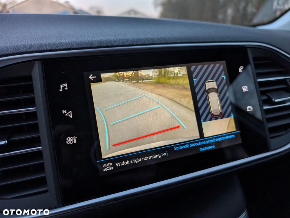 Peugeot 308 BlueHDi 130 EAT8 Stop & Start Allure Pack - 25
