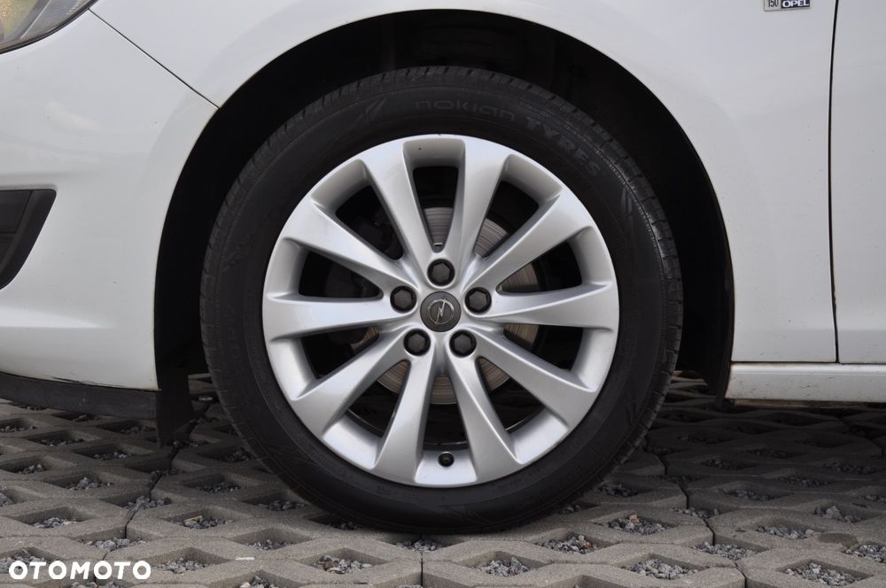 Opel Astra 1.4 T Edition 150 - 12