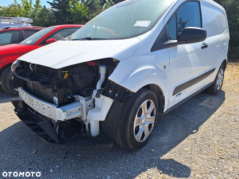 Ford Transit courier - 8