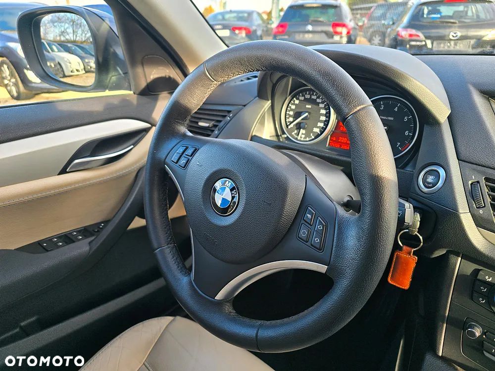 BMW X1 sDrive20i xLine - 29