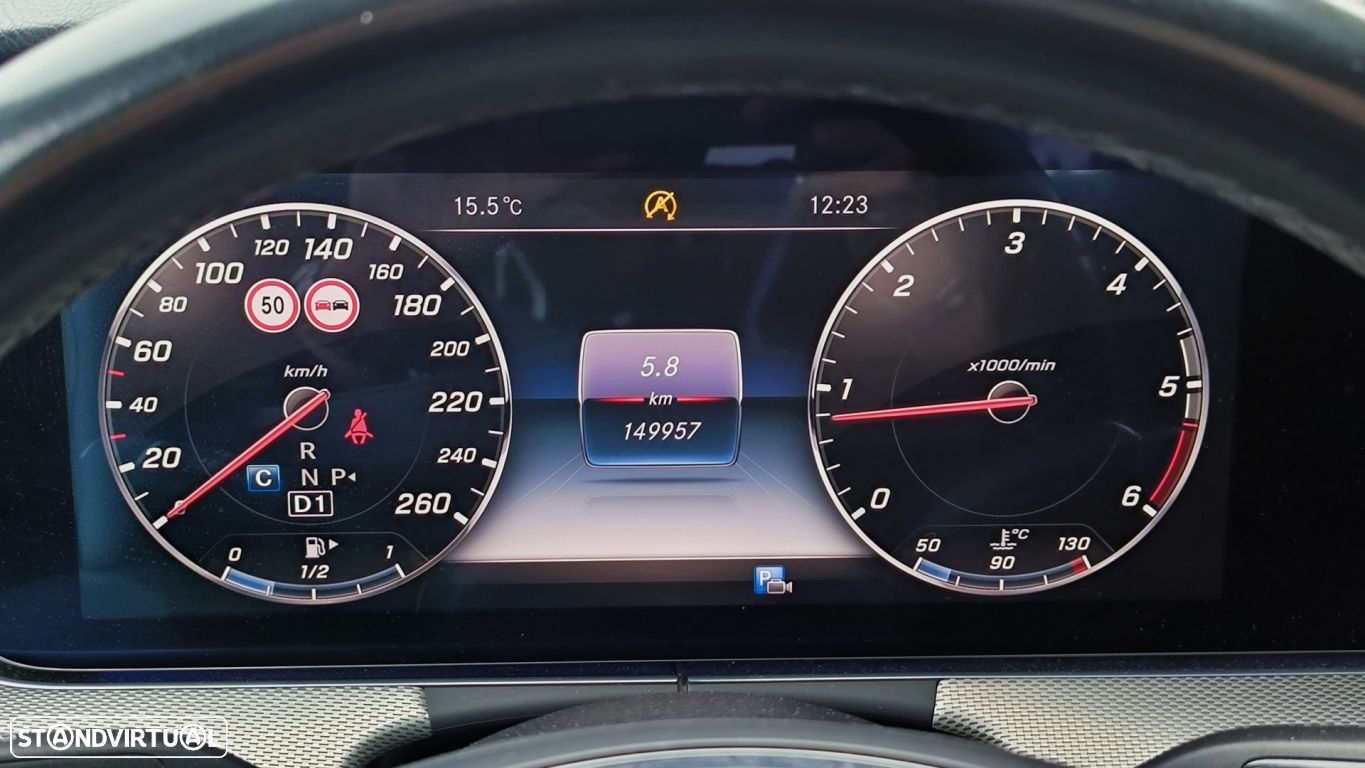 Mercedes-Benz E 220 d Avantgarde+ - 29