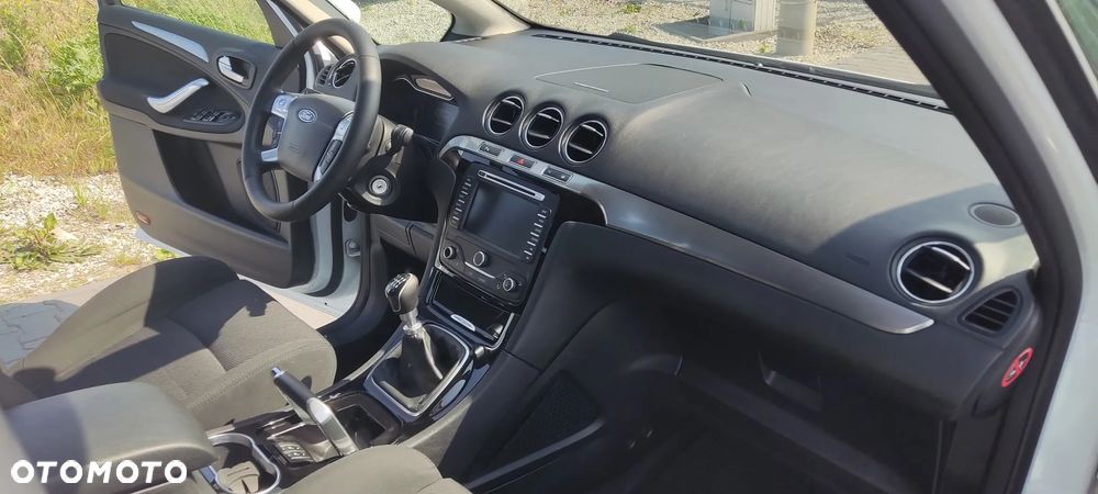 Ford S-Max 2.0 TDCi DPF Champions Edition - 11