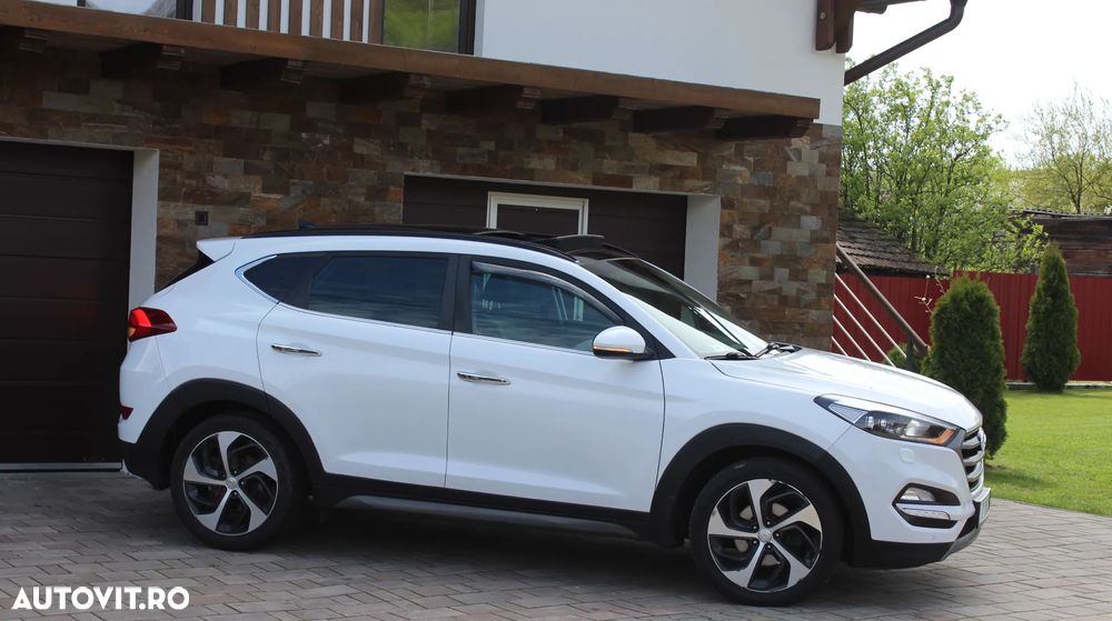 Hyundai Tucson 2.0 CRDI 4WD Automatik Premium - 6