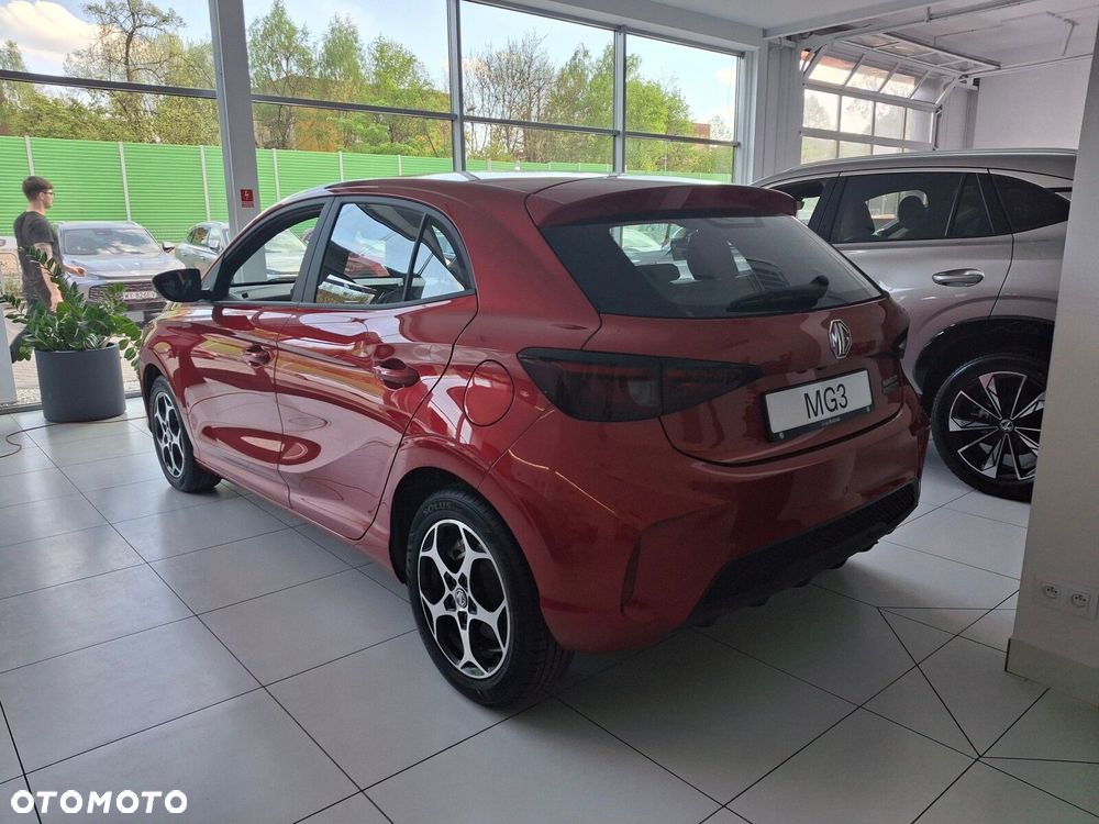 MG MG3 - 4