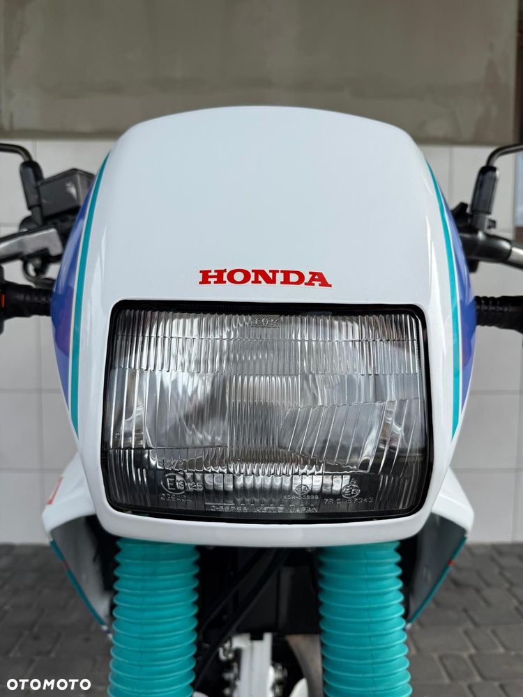 Honda NX - 13