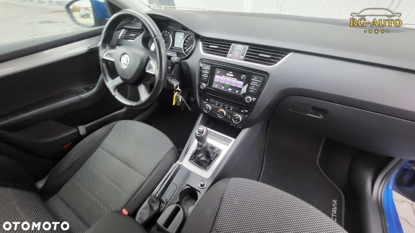 Skoda Octavia - 35