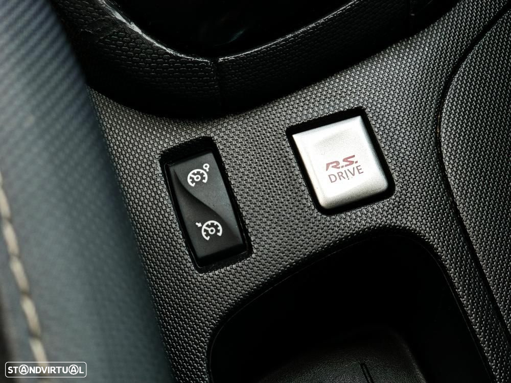 Renault Clio 1.2 TCe GT Line EDC - 28