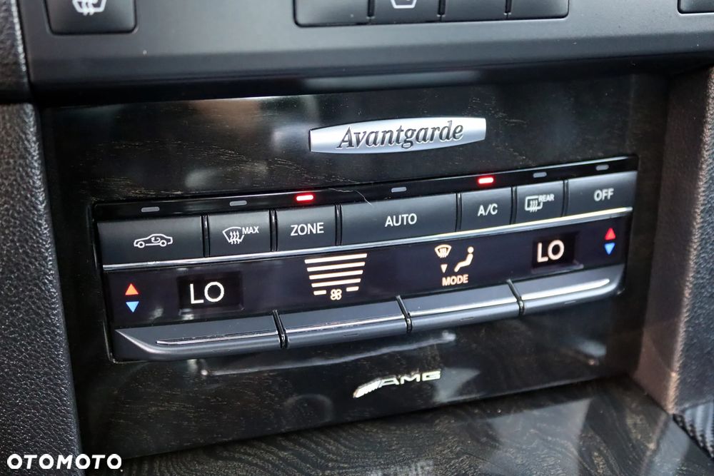 Mercedes-Benz Klasa E 200 CGI BlueEffICIENCY Avantgarde - 34