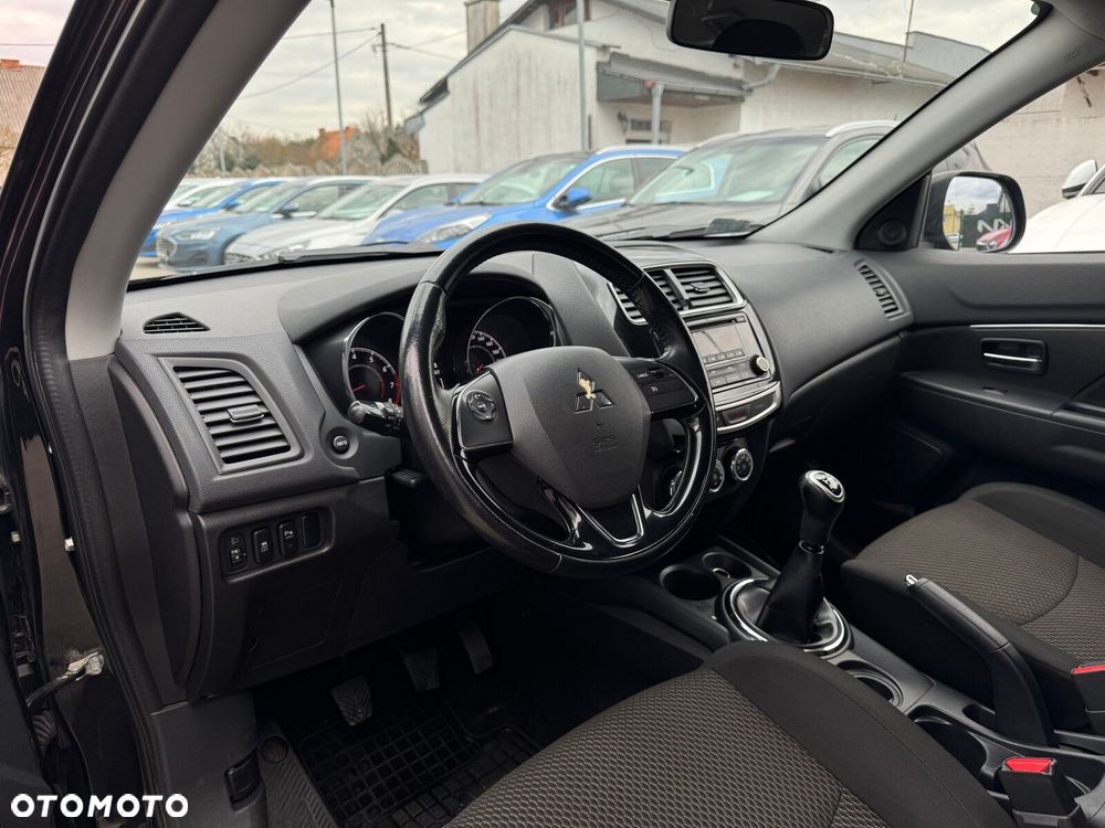 Mitsubishi ASX - 11