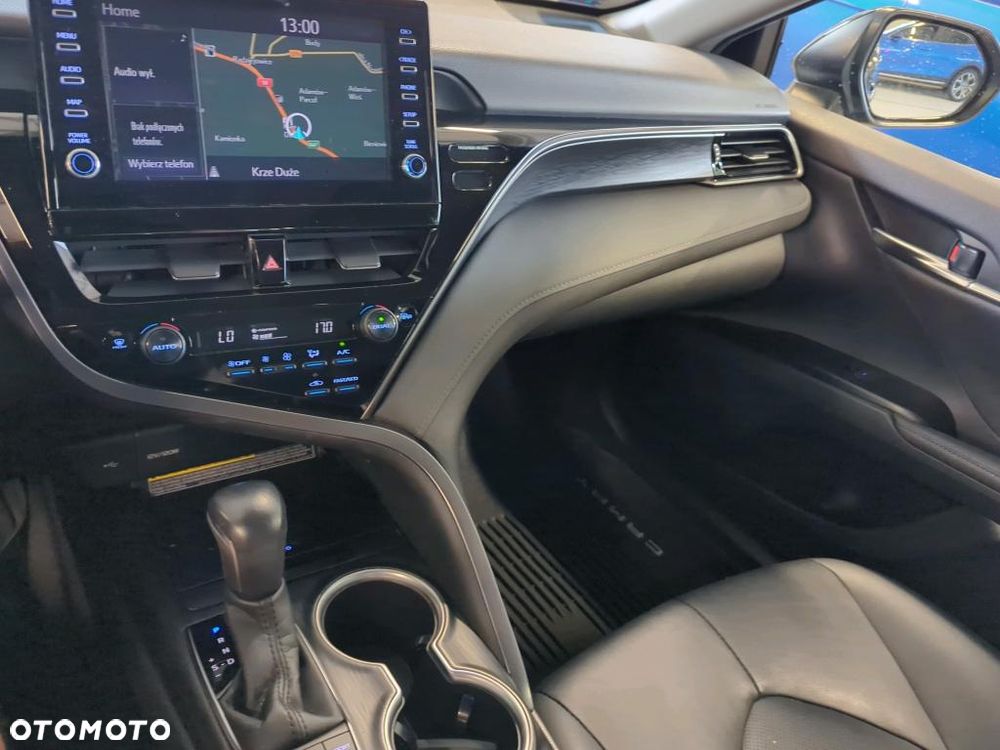 Toyota Camry 2.5 Hybrid Executive CVT - 9