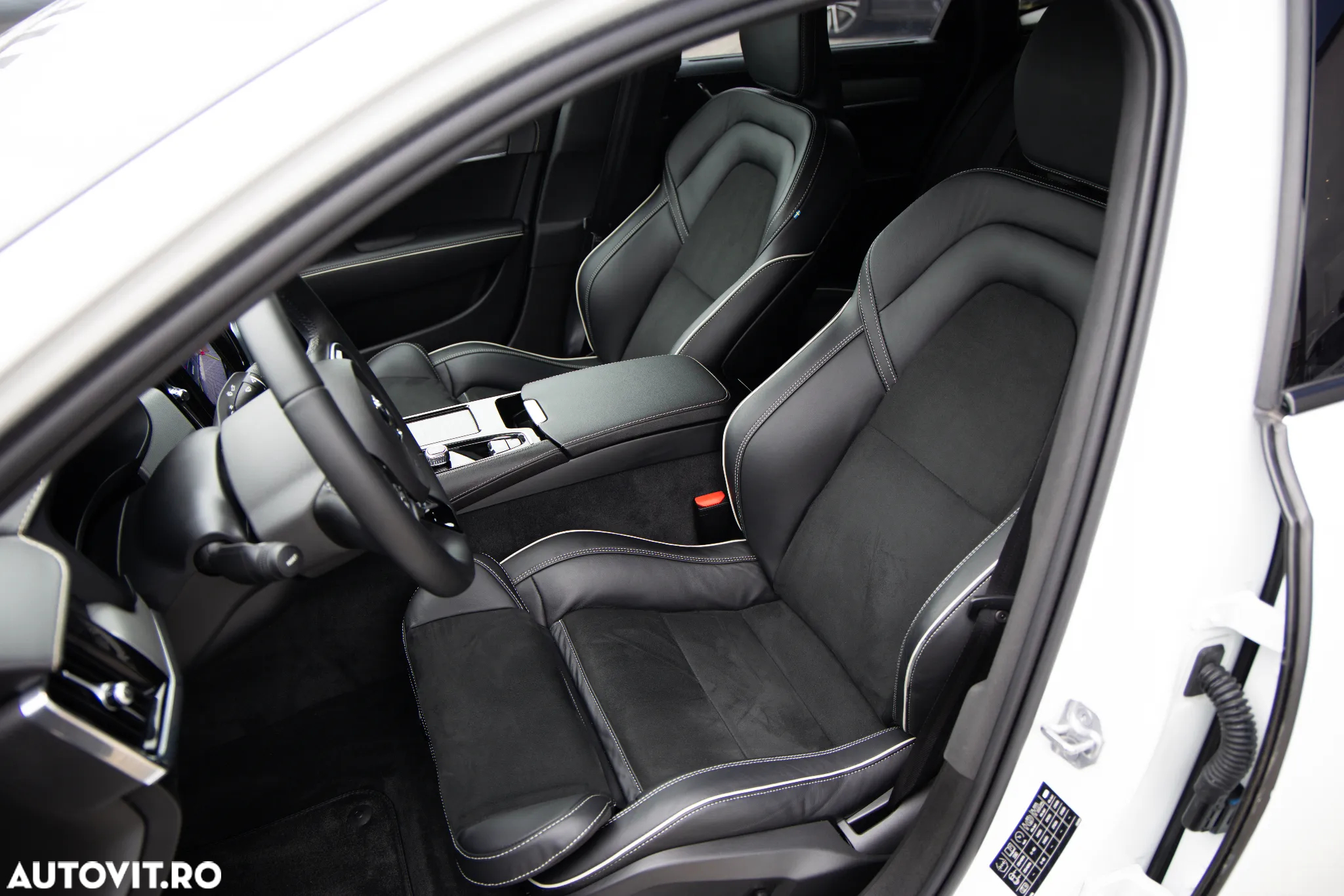 Volvo S90 T8 Twin Engine AWD Geartronic R Design - 7