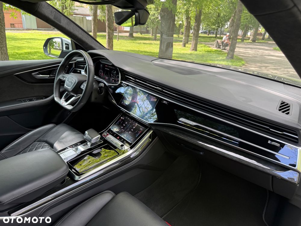 Audi SQ8 - 39