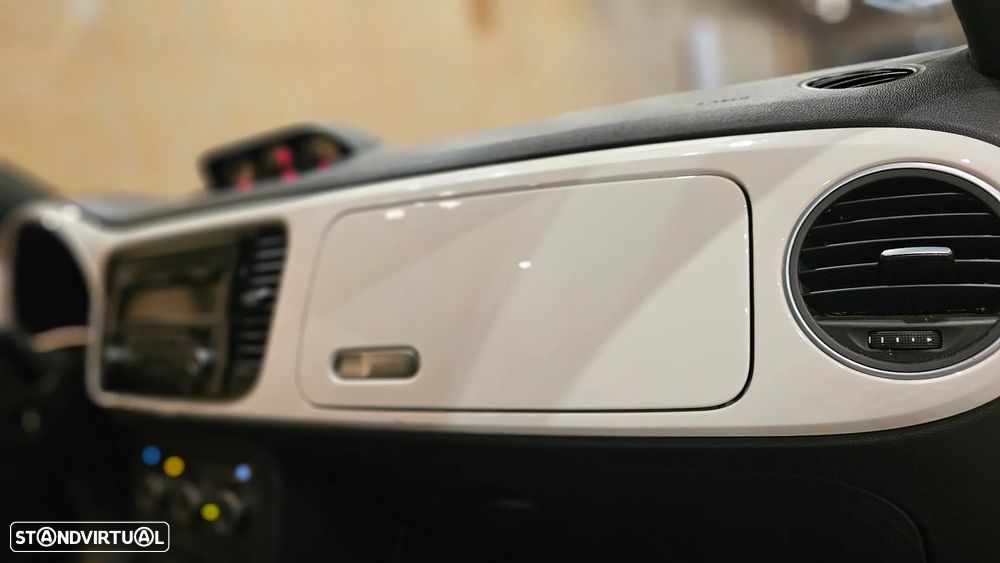 VW New Beetle 1.6 TDi Design - 19