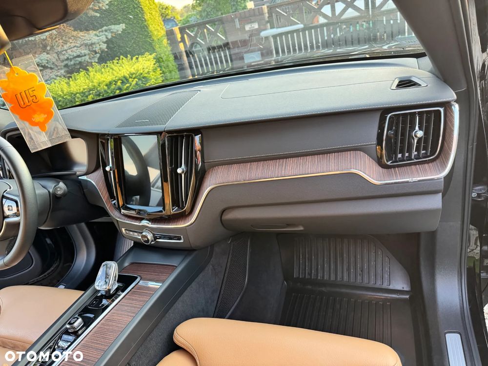 Volvo XC 60 B4 D AWD Inscription - 10