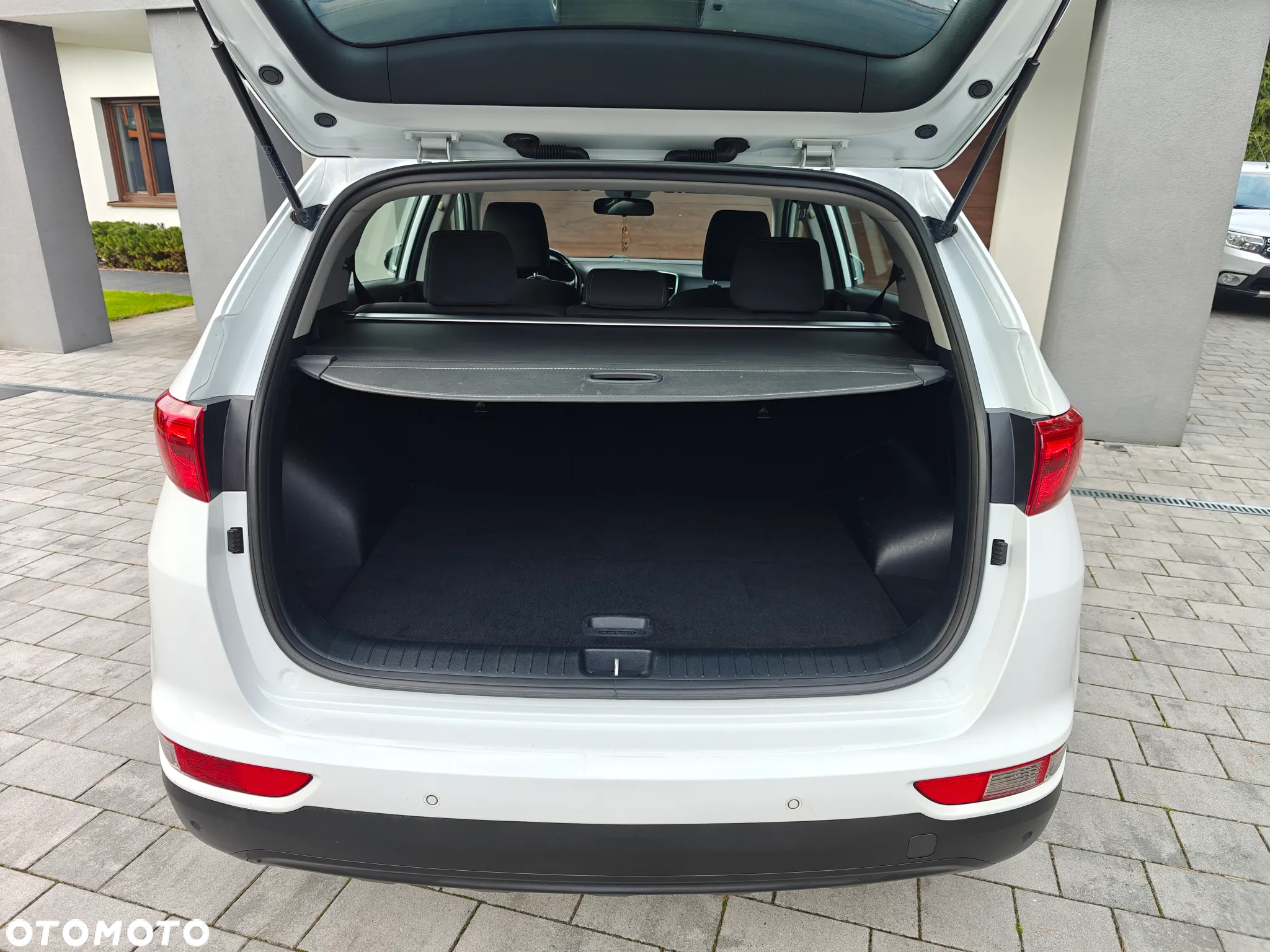 Kia Sportage 1.7 CRDI 2WD Vision - 17