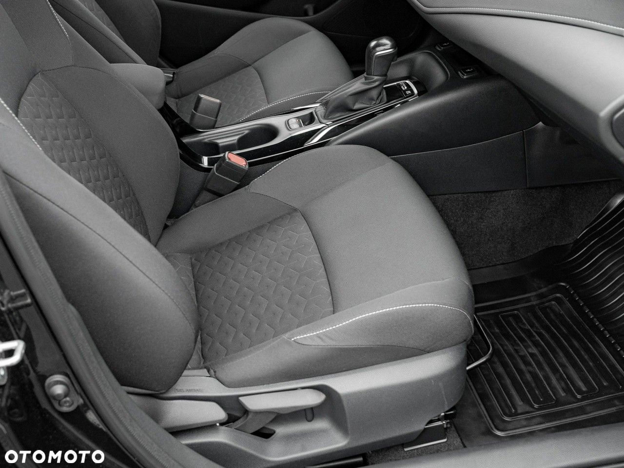Toyota Corolla 1.8 Hybrid GPF Comfort - 33