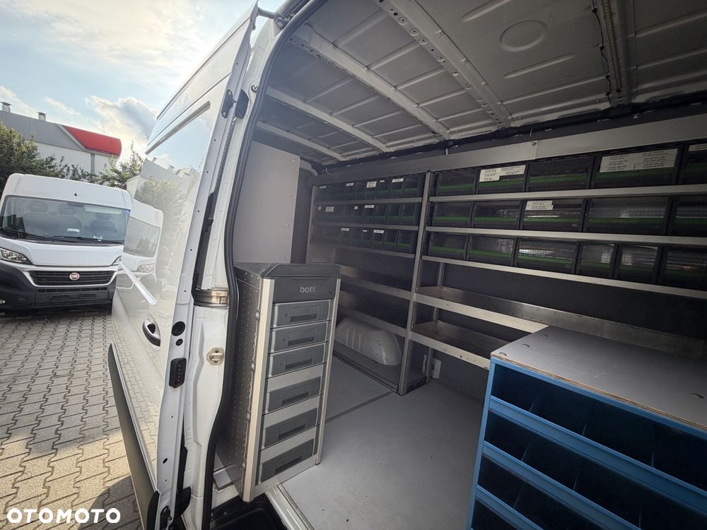 Mercedes-Benz Sprinter - 34