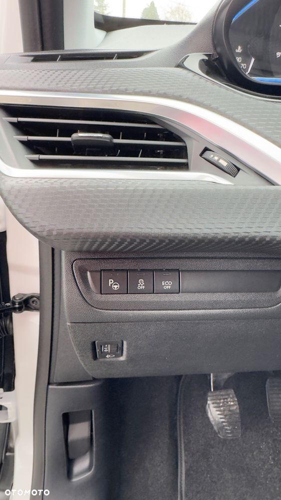 Peugeot 2008 e-HDi FAP 115 STOP & START Allure - 21