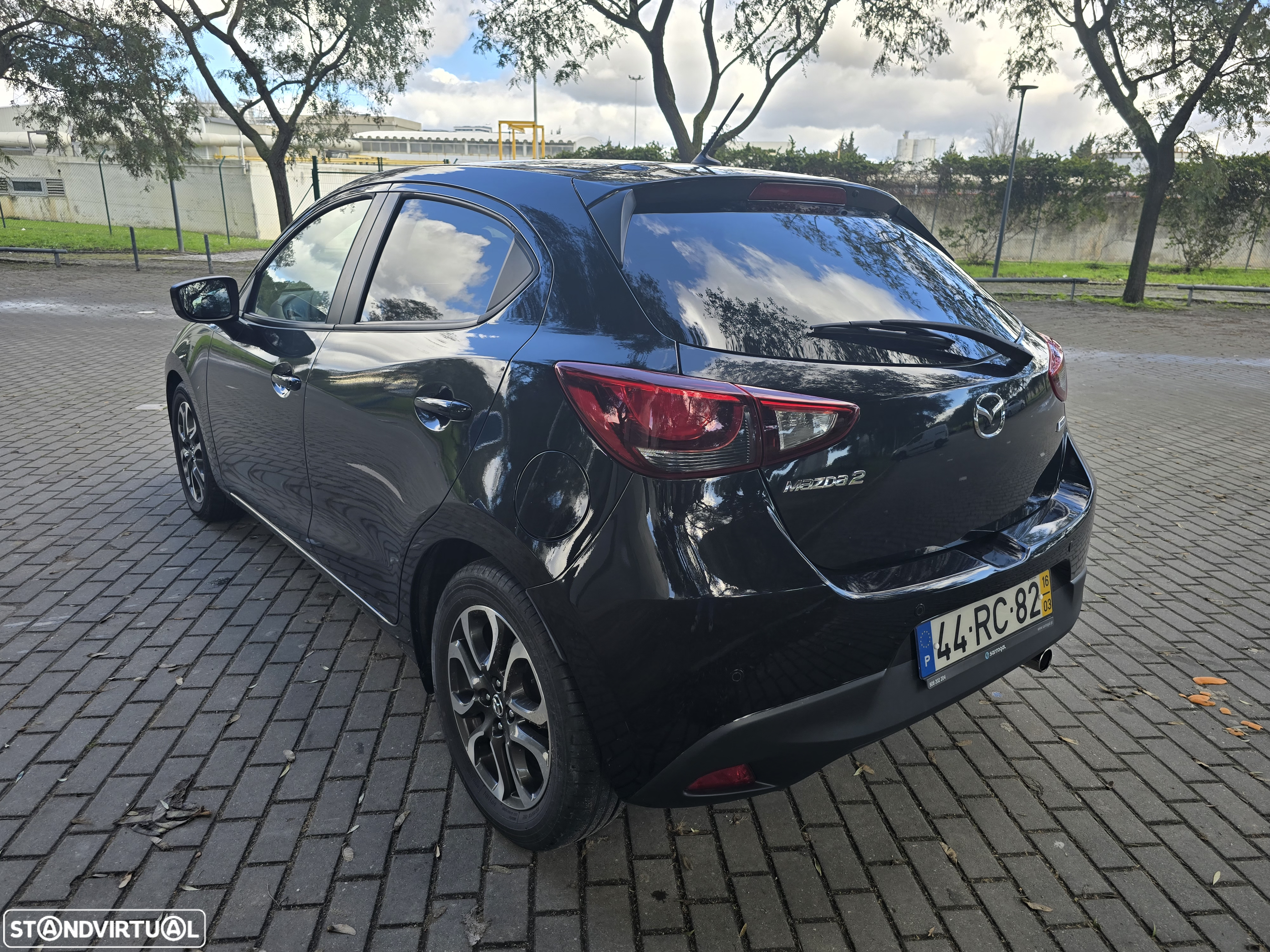 Mazda 2 1.5 Sky.Excellence Pack HS Navi - 4