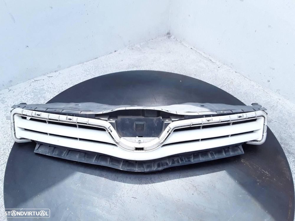 GRELHA CENTRAL DO PARA-CHOQUES DA FRENTE TOYOTA AURIS E15 - 1