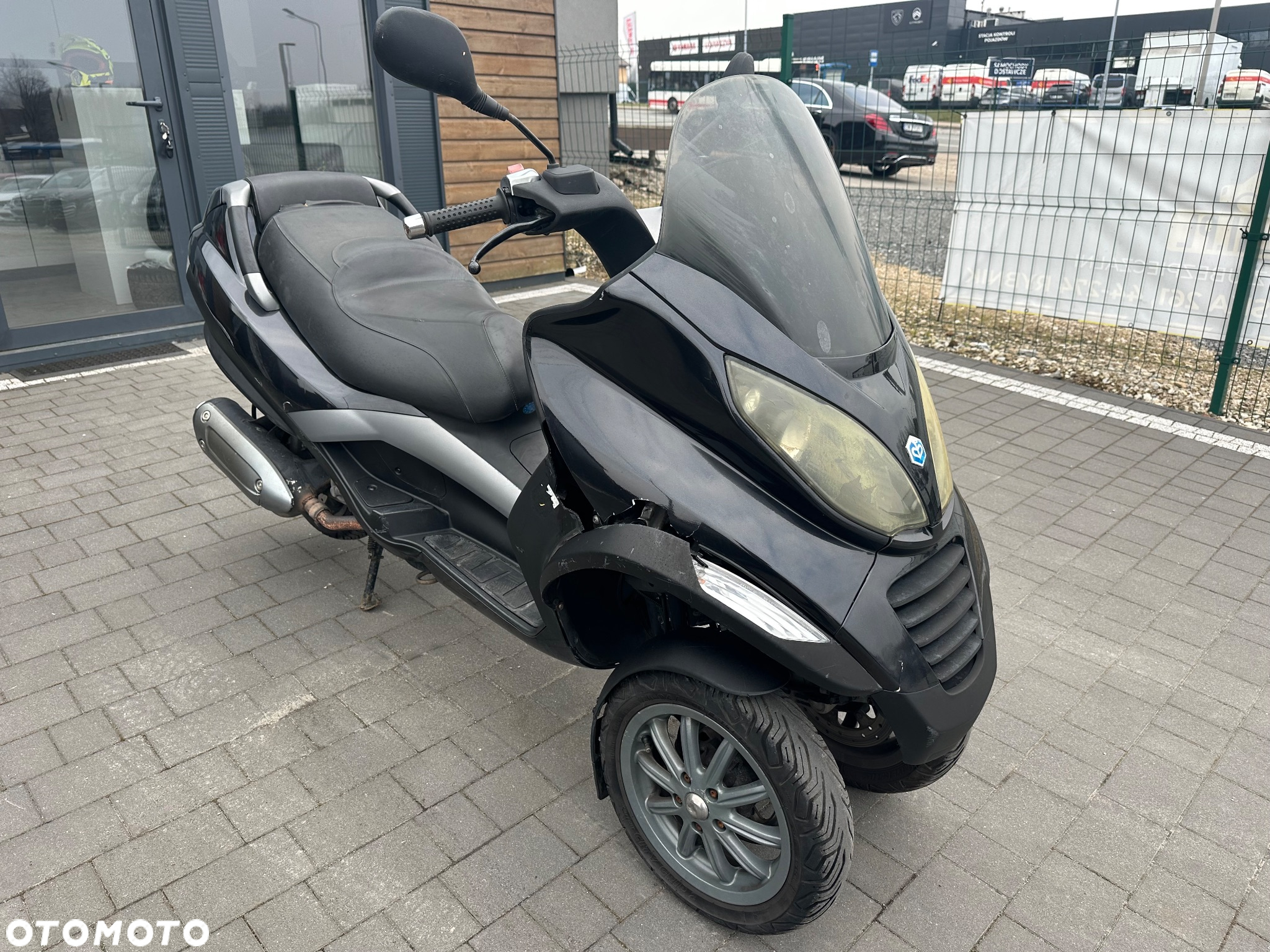 Piaggio MP-3 - 9