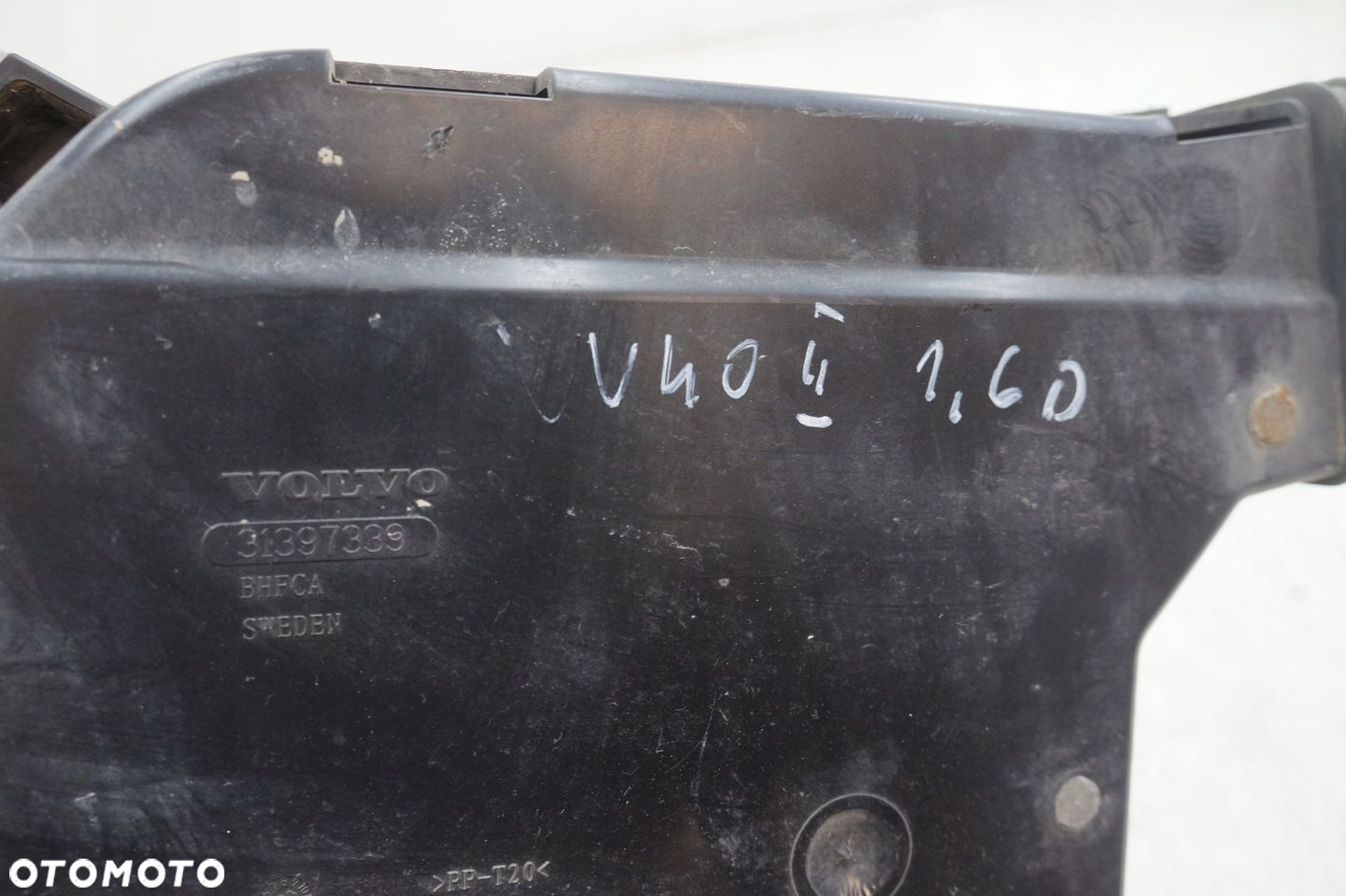 VOLVO V40 II 1.6D OBUDOWA KOMPUTERA STEROWNIKA 31397339 - 3