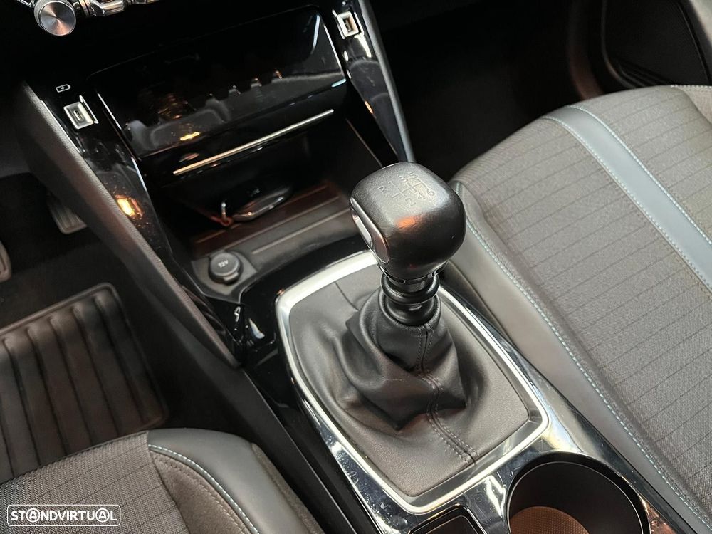 Peugeot 208 1.2 PureTech Allure - 20