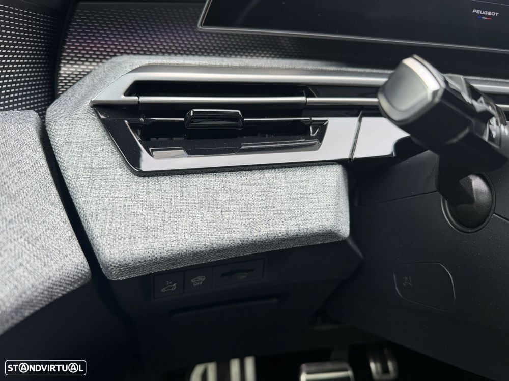 Peugeot E-5008 73 kWh GT - 23
