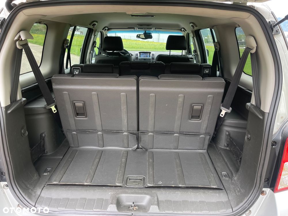 Nissan Pathfinder 2.5 DCi LE - 26