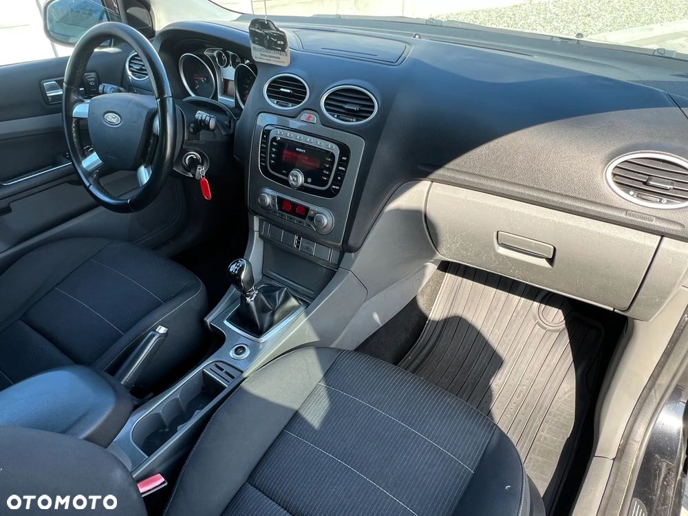 Ford Focus - 11