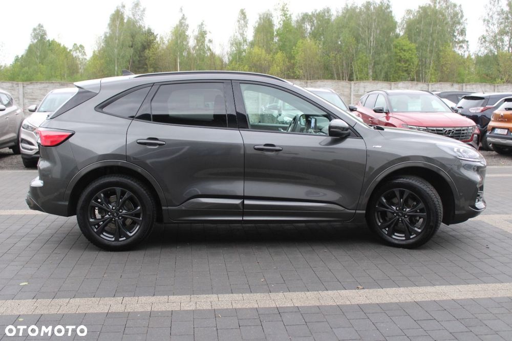 Ford Kuga - 10