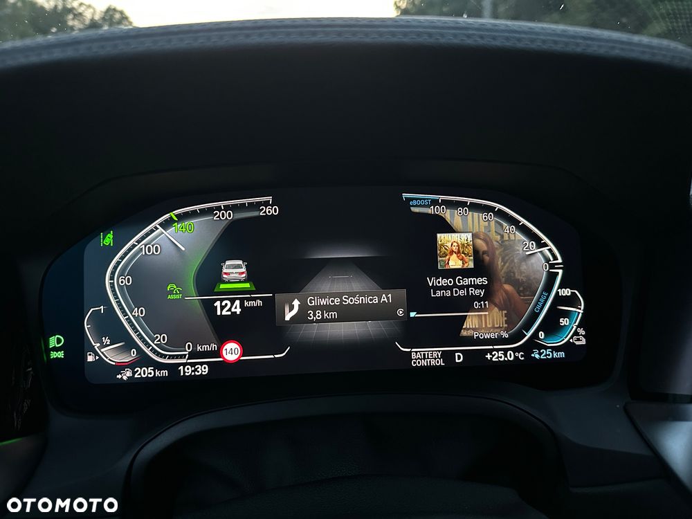 BMW Seria 3 330e xDrive M Sport sport - 26