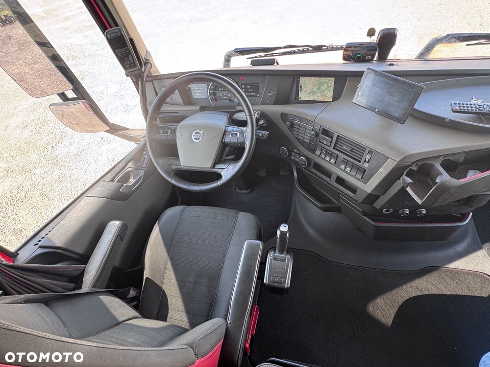 Volvo FH4 - 12