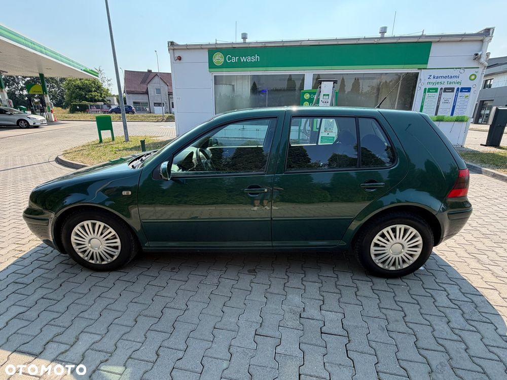 Volkswagen Golf - 4