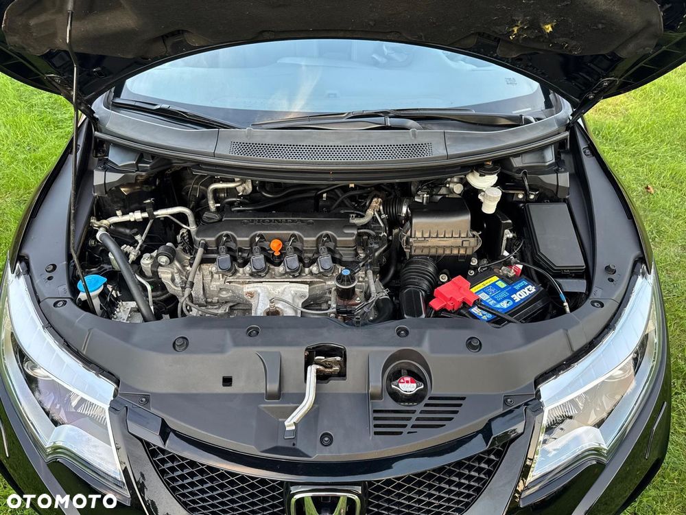 Honda Civic 1.8 i-VTEC Sport - 16