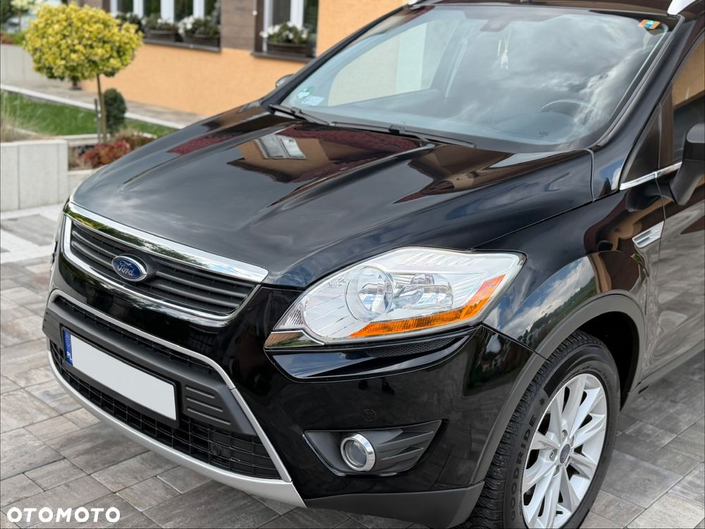 Ford Kuga 2.0 TDCi 2x4 Titanium - 28