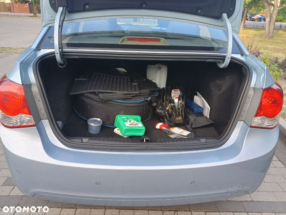Chevrolet Cruze 1.6 LS - 12