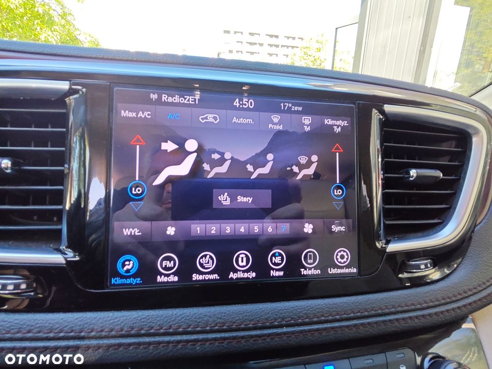 Chrysler Pacifica - 25