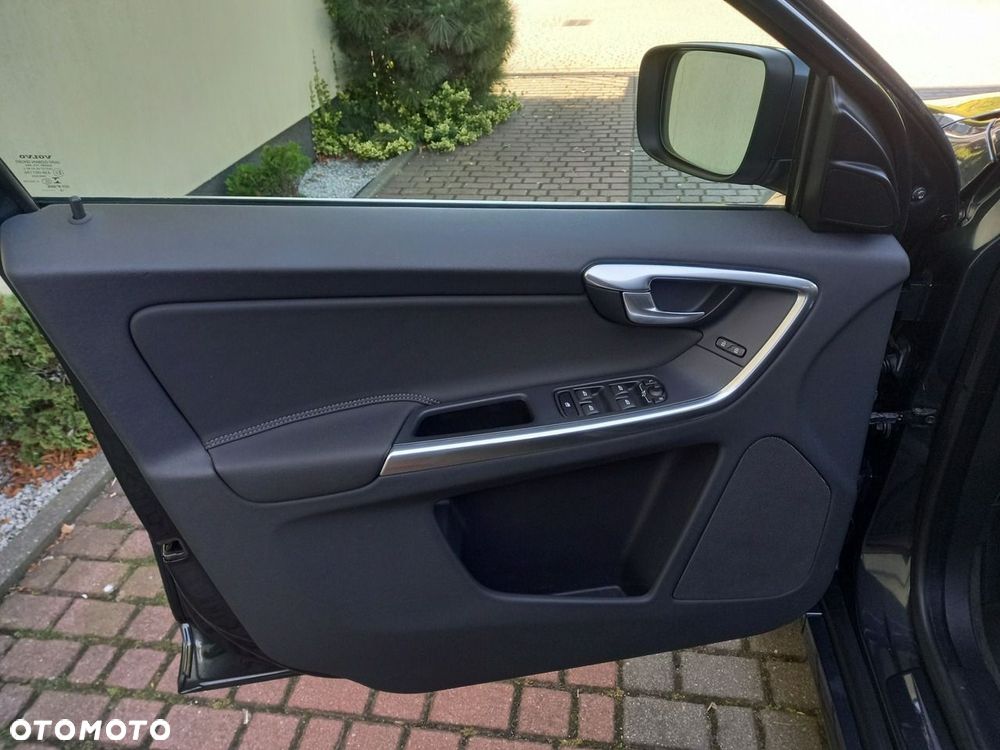 Volvo XC 60 D4 Drive-E Summum - 26