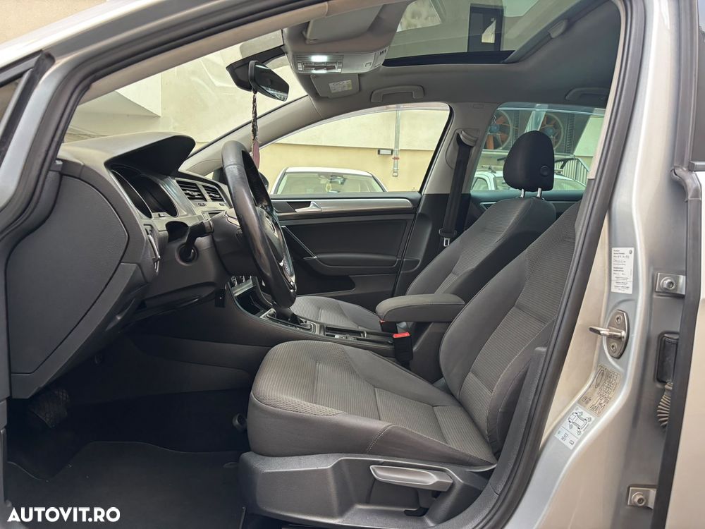 Volkswagen Golf 1.6 TDI DPF BMT DSG Comfortline - 28
