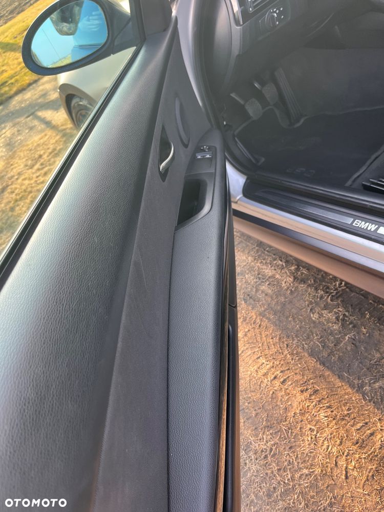 BMW Seria 3 325i - 17